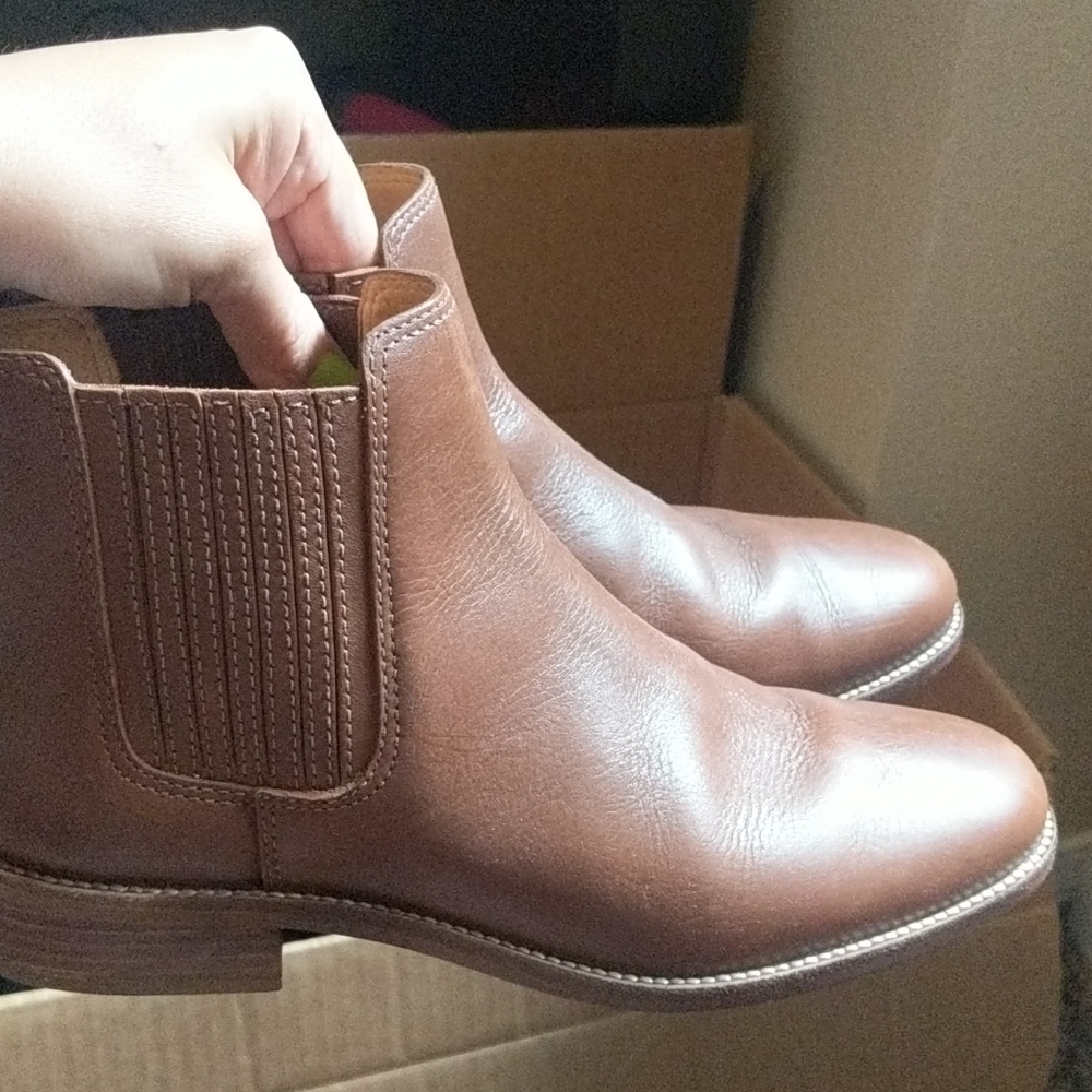 Brown leather madewell booties